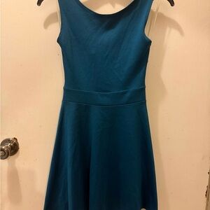 Elegant Teal Sleeveless Dress